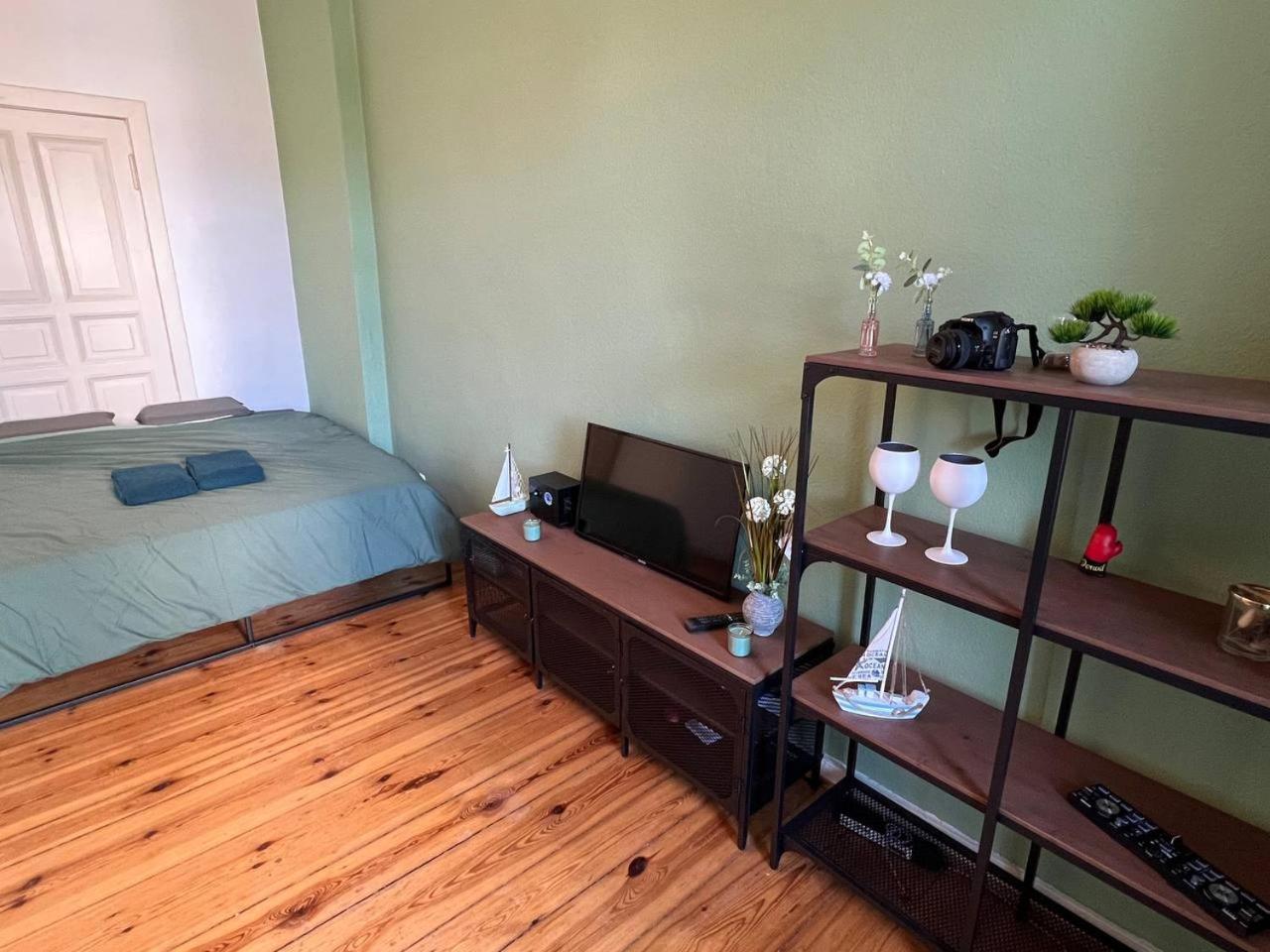 Stylish 2-Room Apartment With Balcony Next To East Side Gallery Berlin Ngoại thất bức ảnh