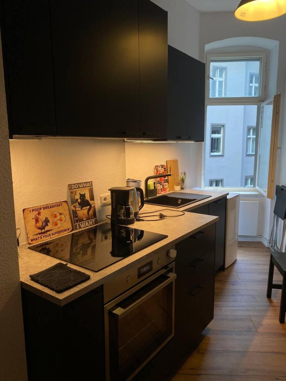 Stylish 2-Room Apartment With Balcony Next To East Side Gallery Berlin Ngoại thất bức ảnh